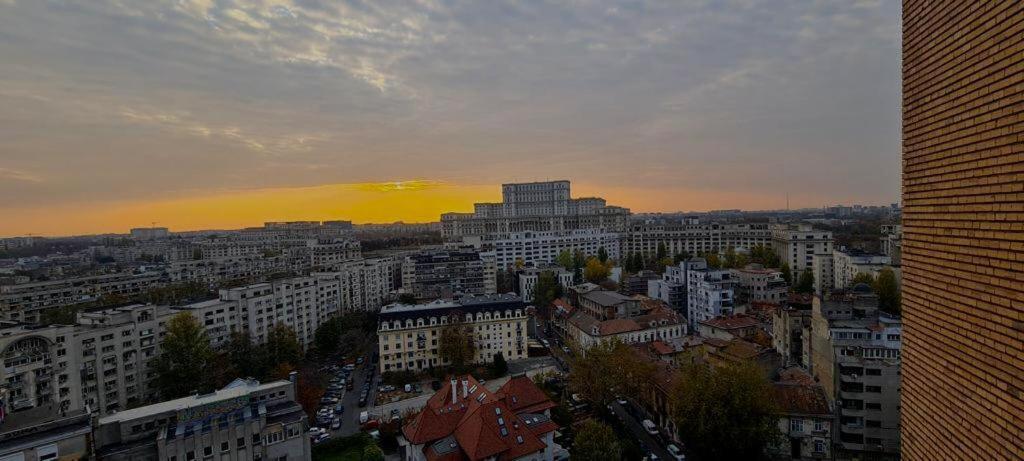 Central Apartment Tower Bucureşti Ngoại thất bức ảnh